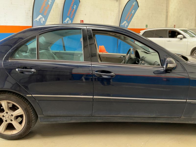 Mercedes-Benz C-Klasse C 220 CDI Avantgarde 2006 – снимка 10