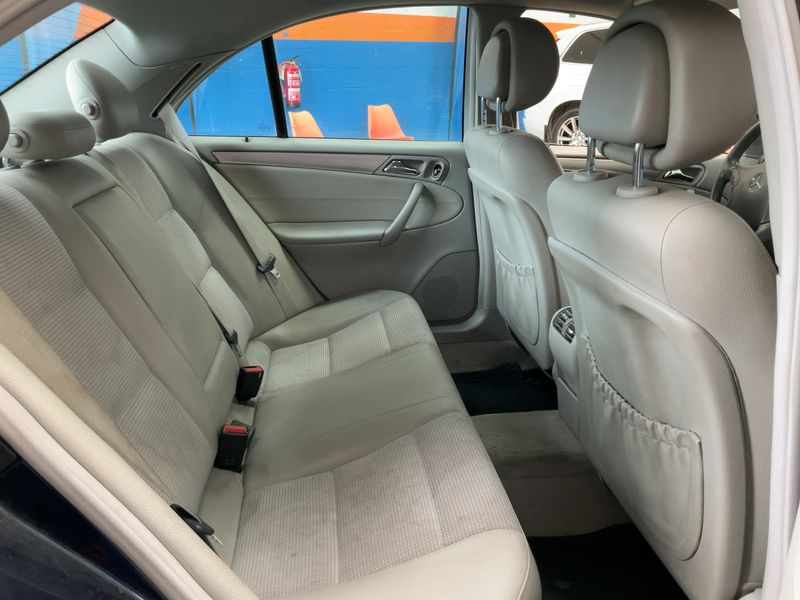 Mercedes-Benz C-Klasse C 220 CDI Avantgarde 2006 – снимка 19