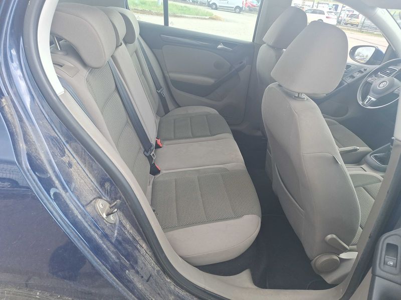 Volkswagen Golf VI 2.0 TDI Comfortline 2009 – снимка 13