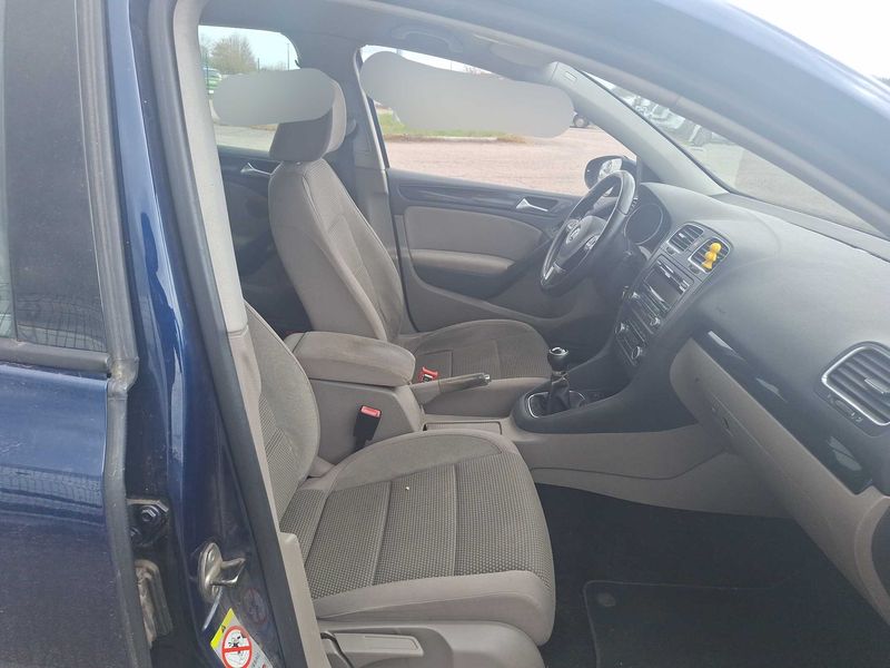 Volkswagen Golf VI 2.0 TDI Comfortline 2009 – снимка 10