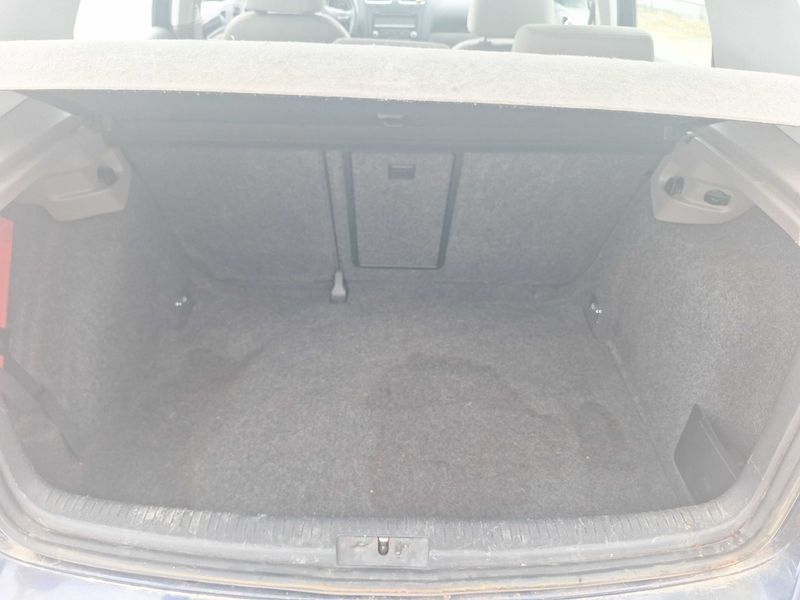 Volkswagen Golf VI 2.0 TDI Comfortline 2009 – снимка 9