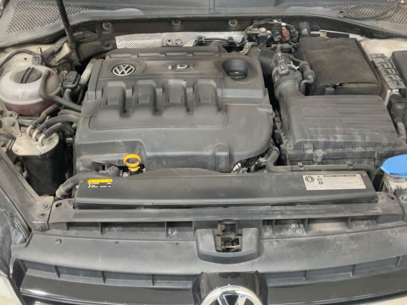 Volkswagen Golf VII 1.6 TDI Business BlueMotion Tech 2016 – снимка 29