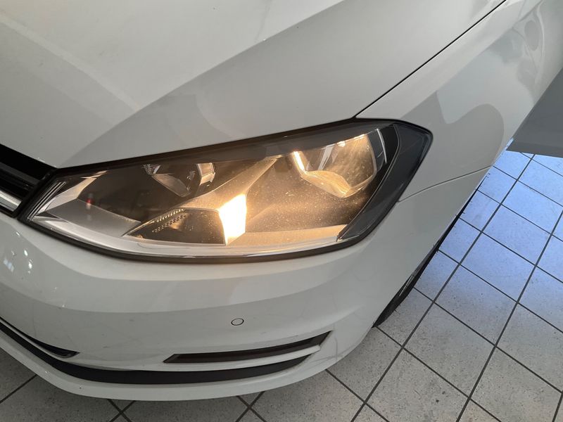 Volkswagen Golf VII 1.6 TDI Business BlueMotion Tech 2016 – снимка 31