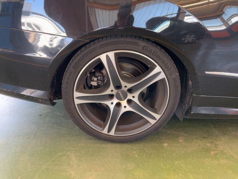 Mercedes-Benz E-Klasse E 500 CGI BlueEfficiency Avantgarde 2012 – снимка 9