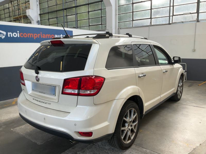 Fiat Freemont 2.0 Multijet Lounge 4WD 2012 – снимка 8