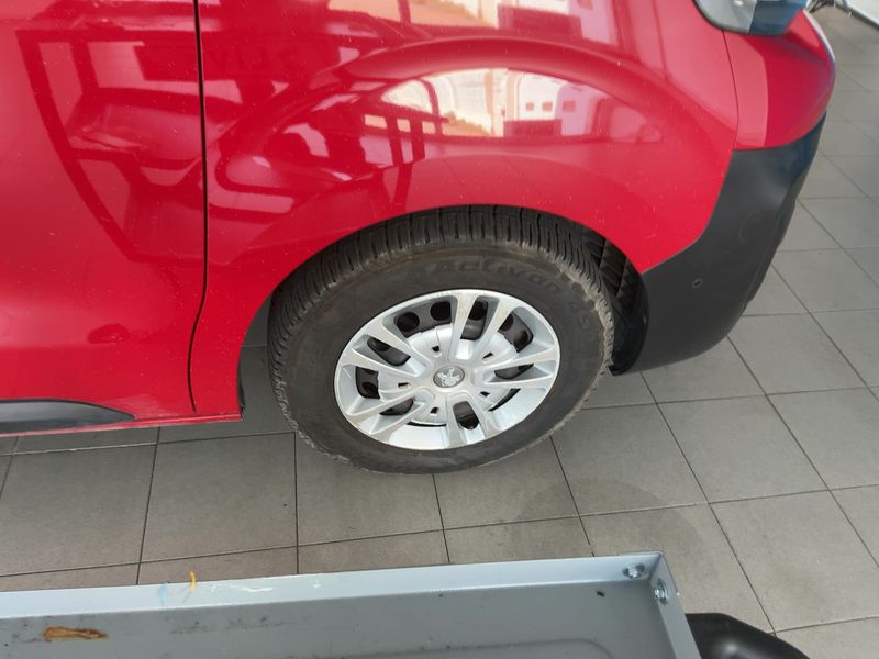 Peugeot Expert electric drive 100 kW Premium L2 2021 – снимка 11