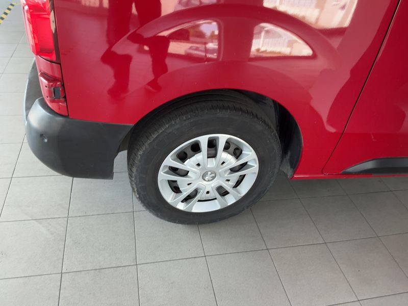 Peugeot Expert electric drive 100 kW Premium L2 2021 – снимка 9