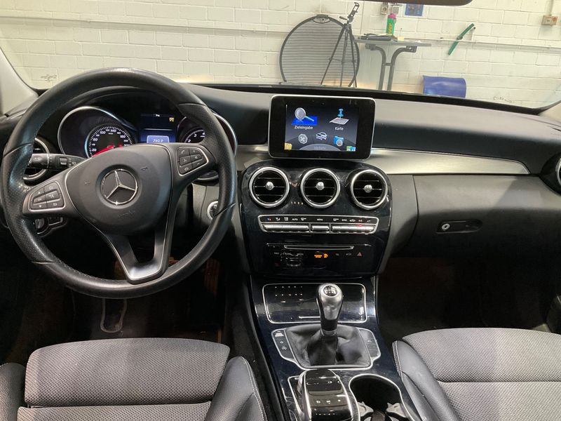 Mercedes-Benz C-Klasse C 180 CGI T Edition Exclusive 2016 – снимка 18