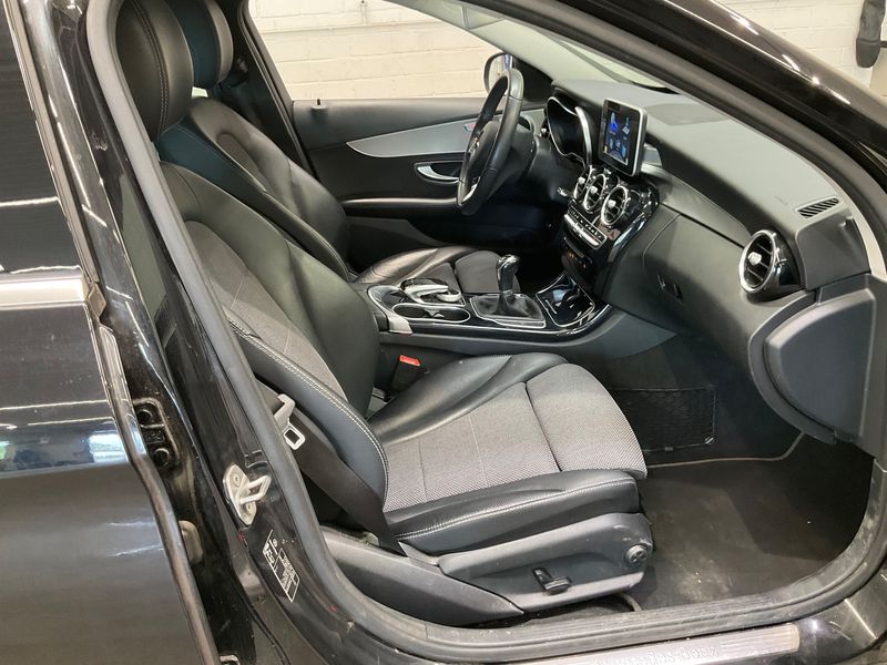 Mercedes-Benz C-Klasse C 180 CGI T Edition Exclusive 2016 – снимка 17