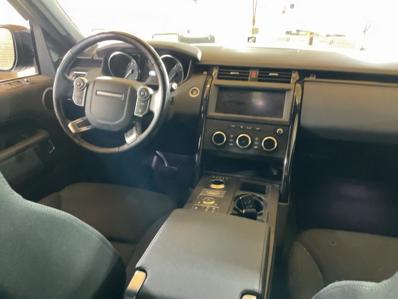 Land Rover Discovery 5 2.0 TD Sd4 SD4 SE 2018 – снимка 17