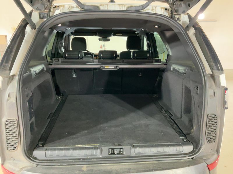 Land Rover Discovery 5 2.0 TD Sd4 SD4 SE 2018 – снимка 15