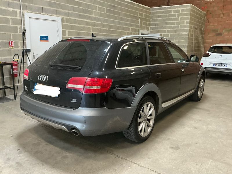 Audi A6 Allroad 3.0 V6 TDI 2011 – снимка 2