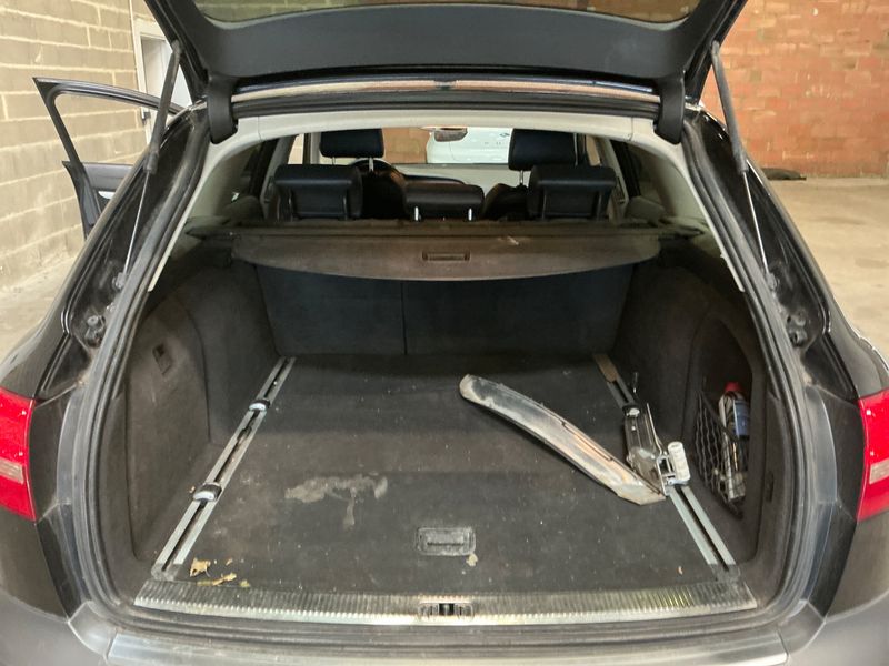 Audi A6 Allroad 3.0 V6 TDI 2011 – снимка на щета