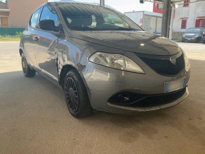 Lancia Ypsilon 1.2 Elefantino Blu 2019 – снимка 12