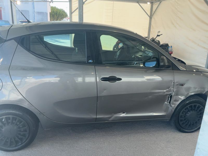 Lancia Ypsilon 1.2 Elefantino Blu 2019 – снимка 10