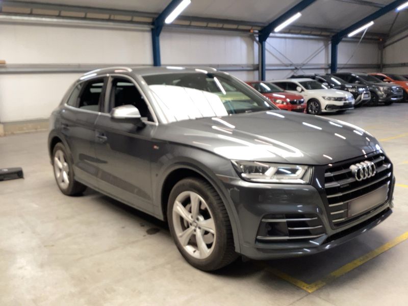 Audi Q5 55 TFSIe quattro sport 2020 – снимка 12