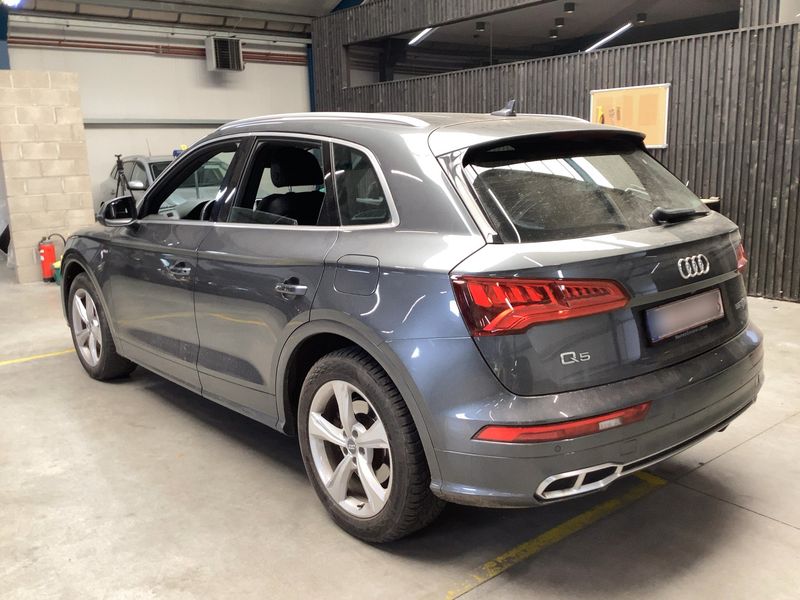 Audi Q5 55 TFSIe quattro sport 2020 – снимка 6