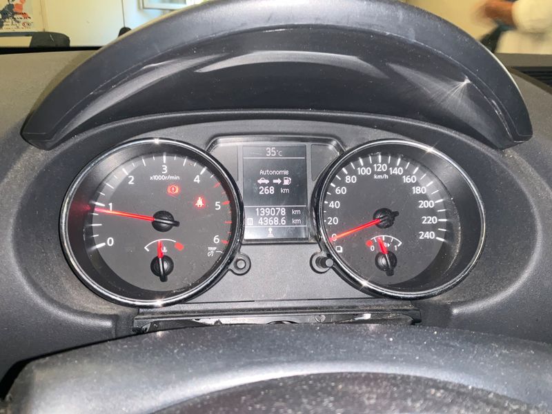Nissan Qashqai 1.5 Turbodiesel Acenta 2011 – снимка 18