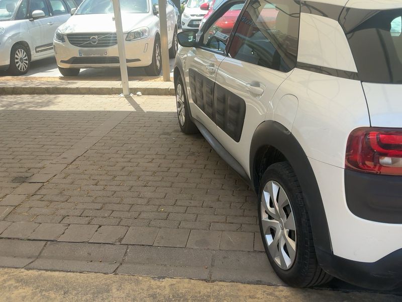 Citroen C4 Cactus 1.6 Blue-HDi Feel 2017 – снимка 6