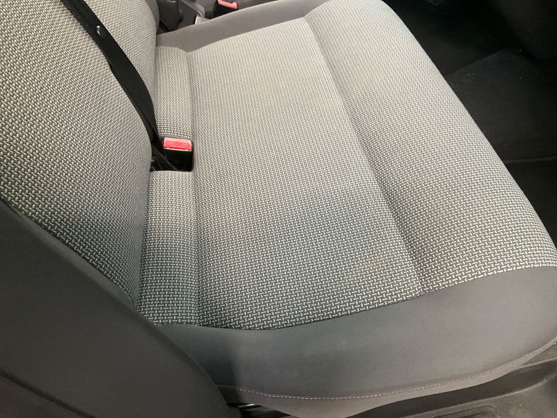 Volkswagen T5 Caravelle 2.0 TDI Comfortline 2012 – снимка 23