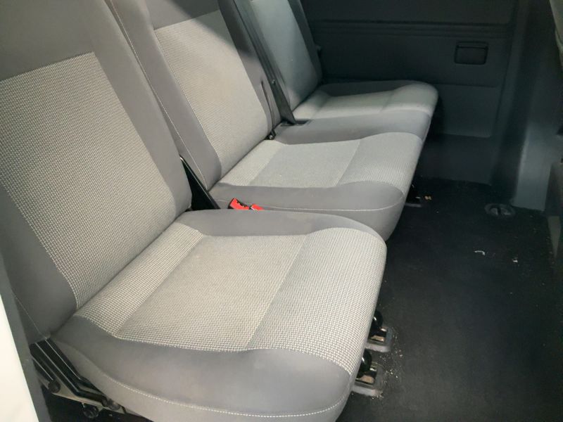Volkswagen T5 Caravelle 2.0 TDI Comfortline 2012 – снимка 19