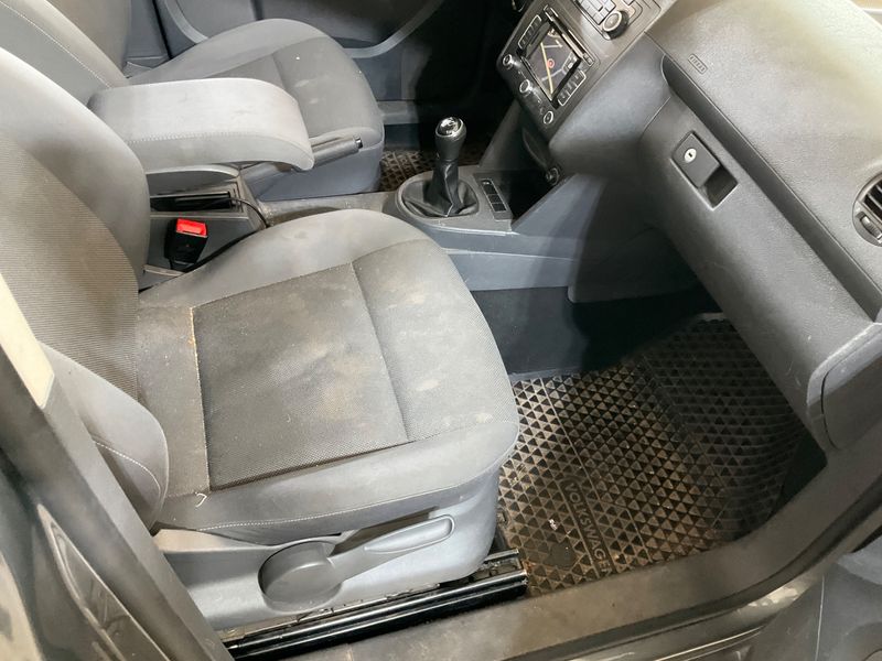 Volkswagen Caddy 1.6 TDI Trendline 2013 – снимка на щета 37