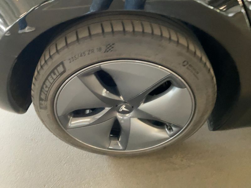 Tesla Model 3 Standard Range Plus 2019 – снимка 9