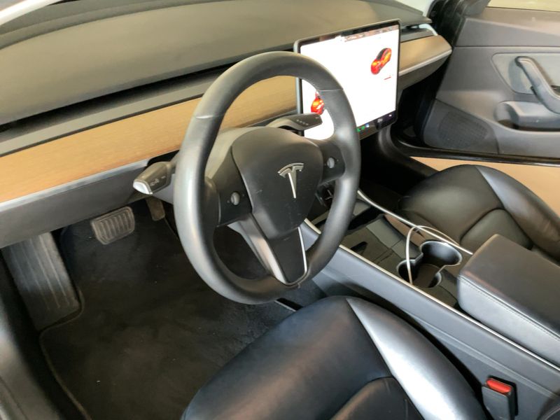 Tesla Model 3 Standard Range Plus 2019 – снимка 17