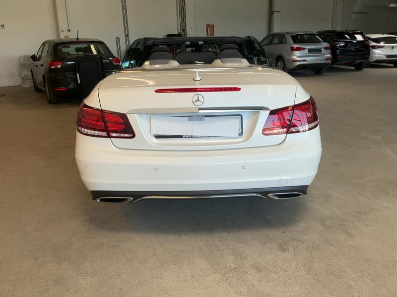 Mercedes-Benz E-Klasse E 200 CGI 2015 – снимка 7