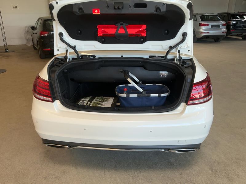 Mercedes-Benz E-Klasse E 200 CGI 2015 – снимка 15