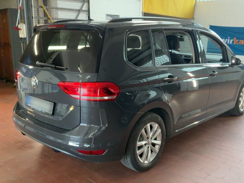 Volkswagen Touran 1.5 TSI ACT Comfortline BlueMotion Tech 2019 – снимка 8