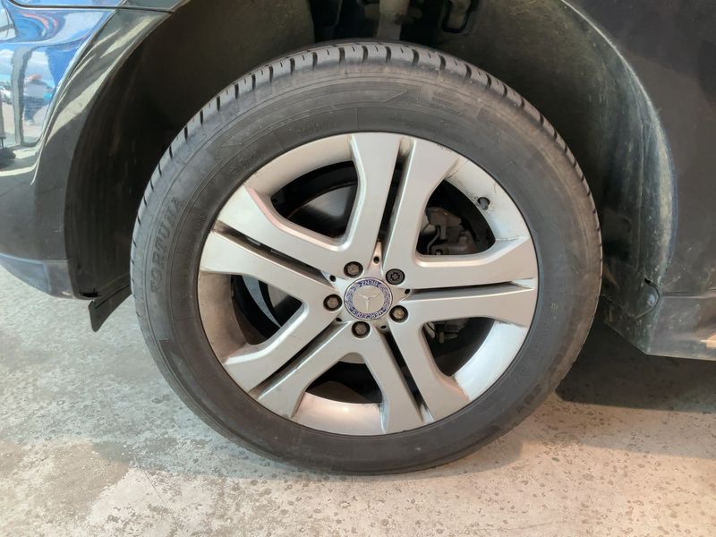 Mercedes-Benz M-Klasse ML 350 CDI 4Matic 2010 – снимка 3