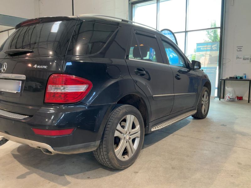 Mercedes-Benz M-Klasse ML 350 CDI 4Matic 2010 – снимка 8