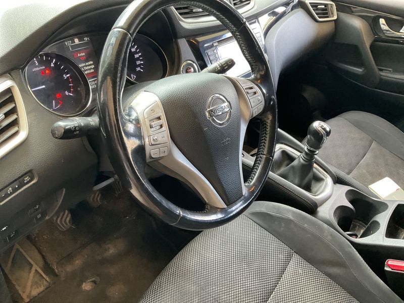 Nissan Qashqai 1.6 dCi 360 2017 – снимка 25