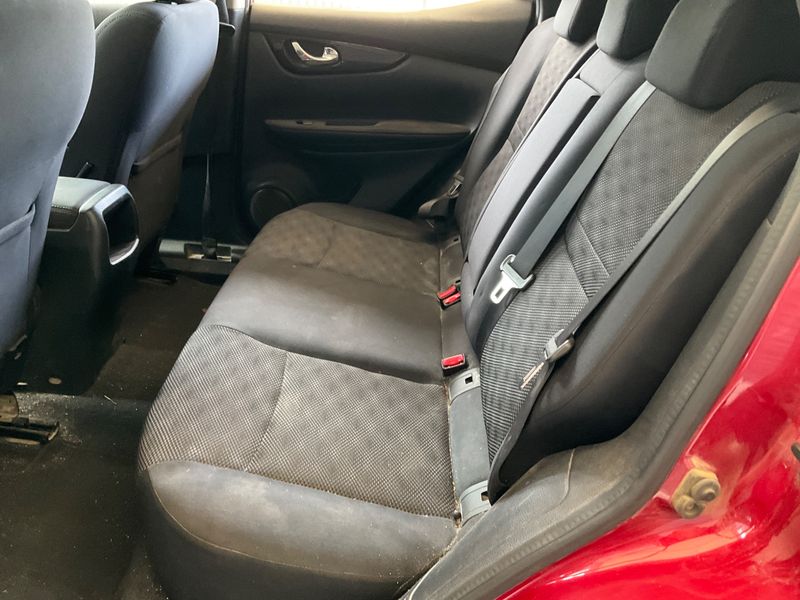 Nissan Qashqai 1.6 dCi 360 2017 – снимка 26