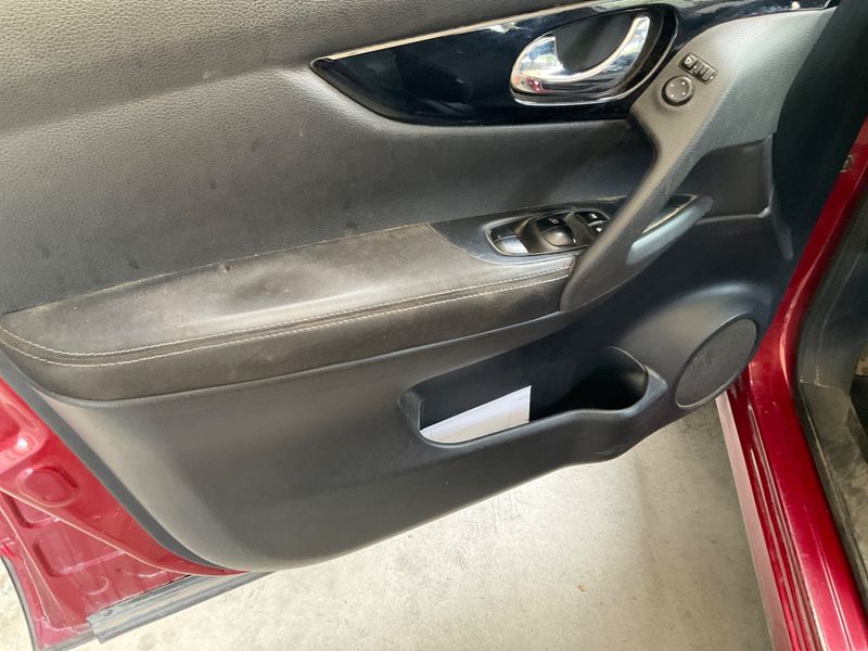 Nissan Qashqai 1.6 dCi 360 2017 – снимка 24