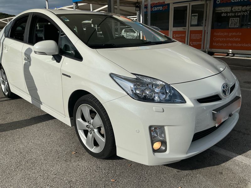 Toyota Prius 1.8 Executive 2012 – снимка 12