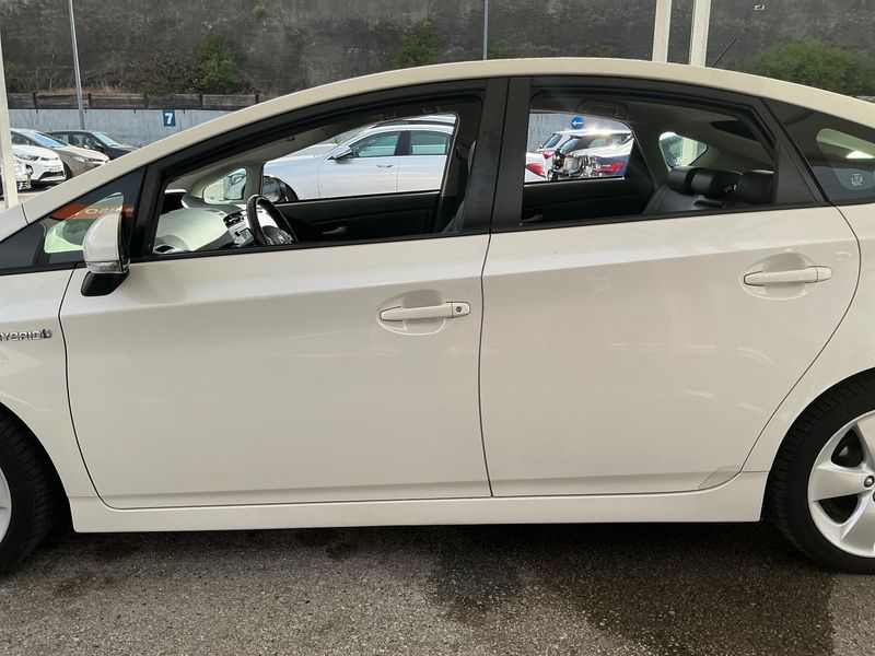 Toyota Prius 1.8 Executive 2012 – снимка 4