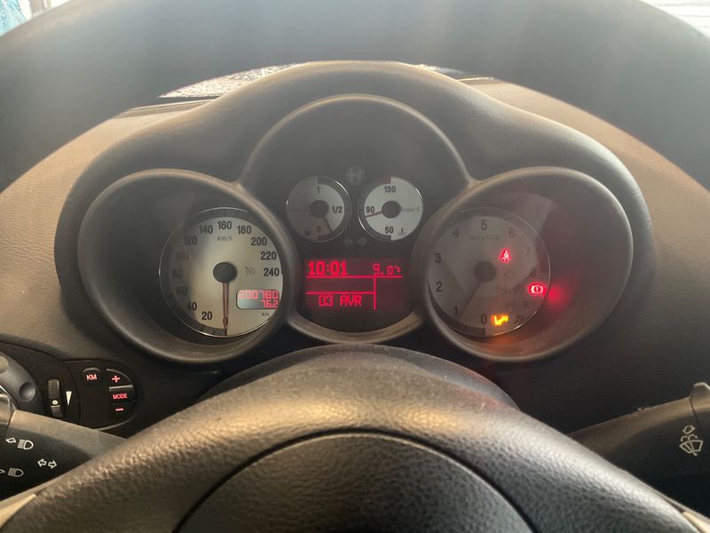 Alfa Romeo Alfa GT 2.0 JTS Progression 2004 – снимка 4