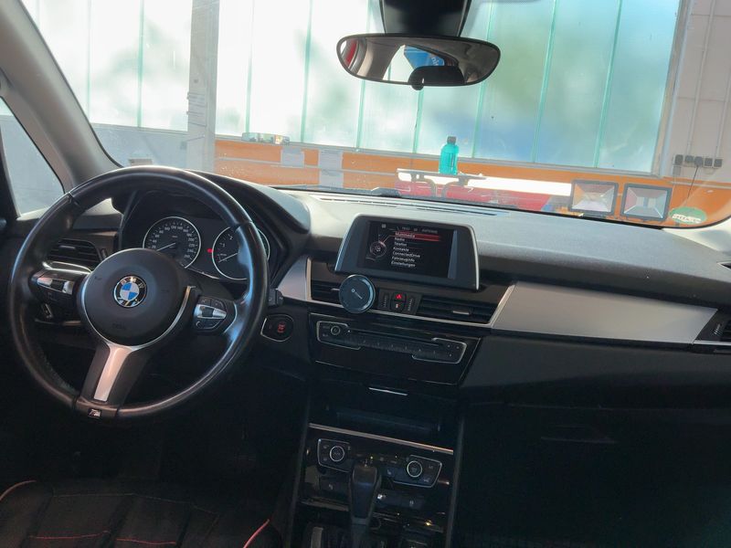 BMW 2er 220i Active Tourer 2015 – снимка 17