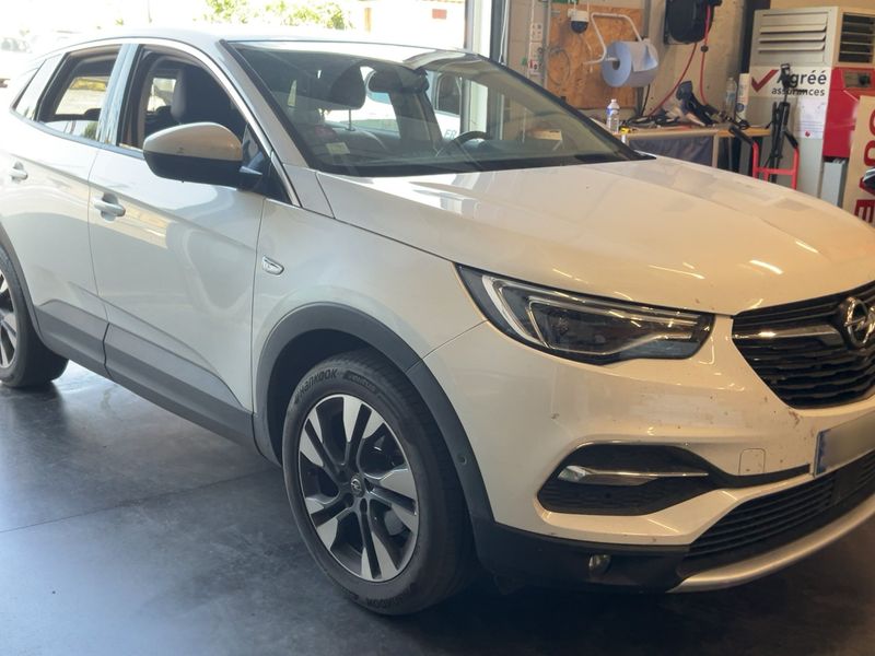 Opel Grandland X 1.2 Turbo Elite 2017 – снимка 12