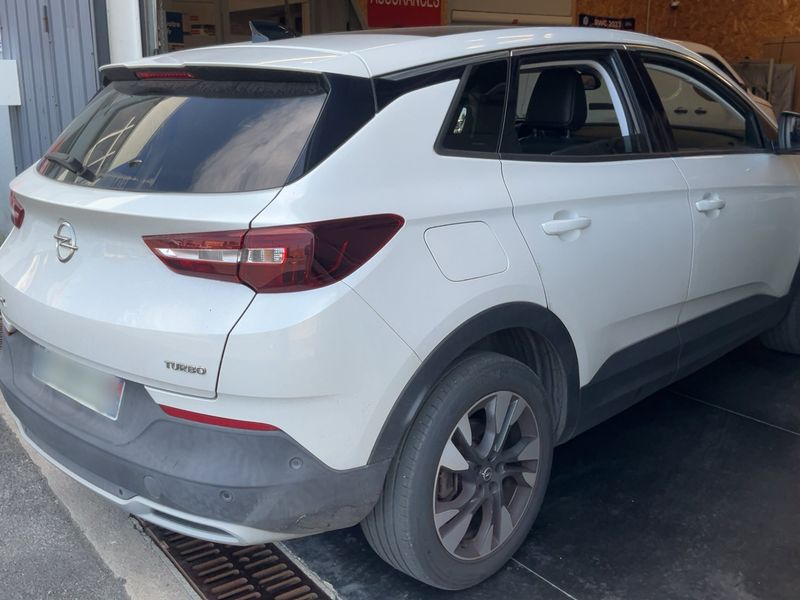 Opel Grandland X 1.2 Turbo Elite 2017 – снимка 8