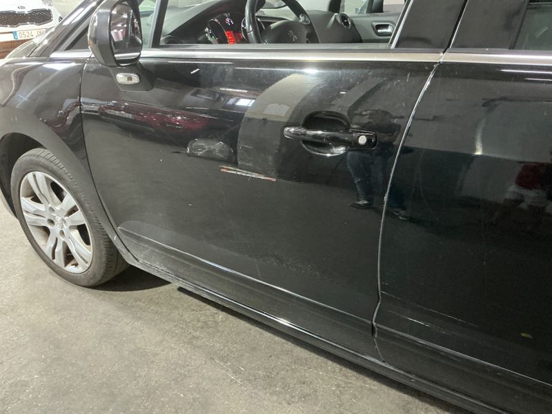 Peugeot 5008 1.6 Blue-HDi Allure 2015 – снимка 29
