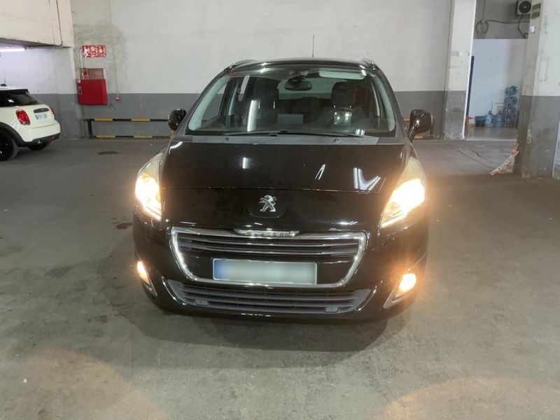 Peugeot 5008 1.6 Blue-HDi Allure 2015 – снимка 14
