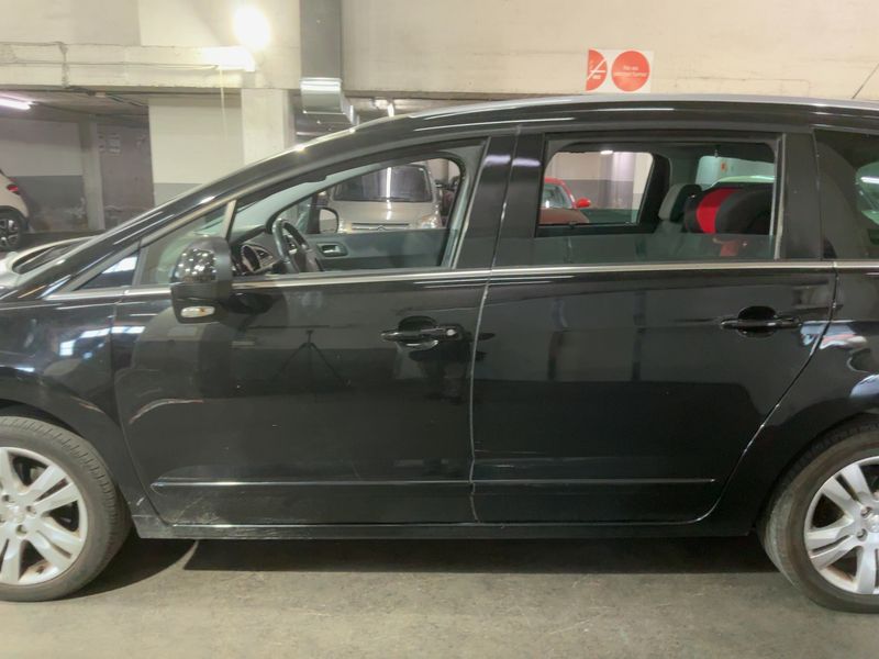 Peugeot 5008 1.6 Blue-HDi Allure 2015 – снимка 4