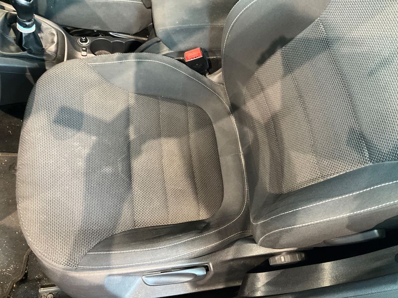Skoda Yeti 1.2 TSI Ambition Plus Edition 2013 – снимка 42