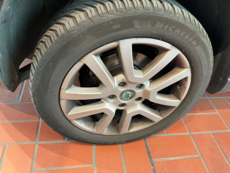 Skoda Yeti 1.2 TSI Ambition Plus Edition 2013 – снимка 3