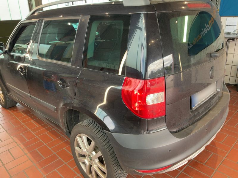 Skoda Yeti 1.2 TSI Ambition Plus Edition 2013 – снимка 6