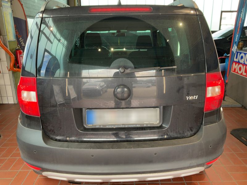 Skoda Yeti 1.2 TSI Ambition Plus Edition 2013 – снимка 7