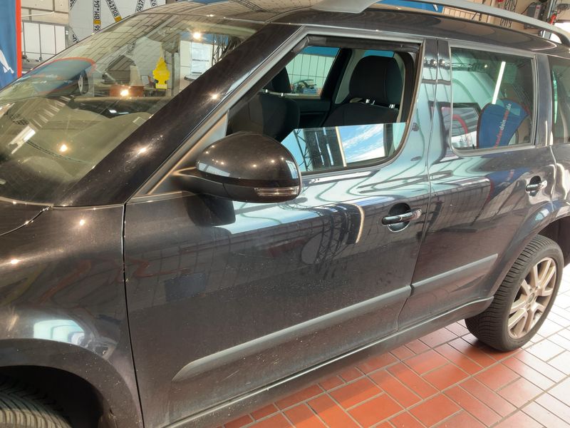 Skoda Yeti 1.2 TSI Ambition Plus Edition 2013 – снимка 4